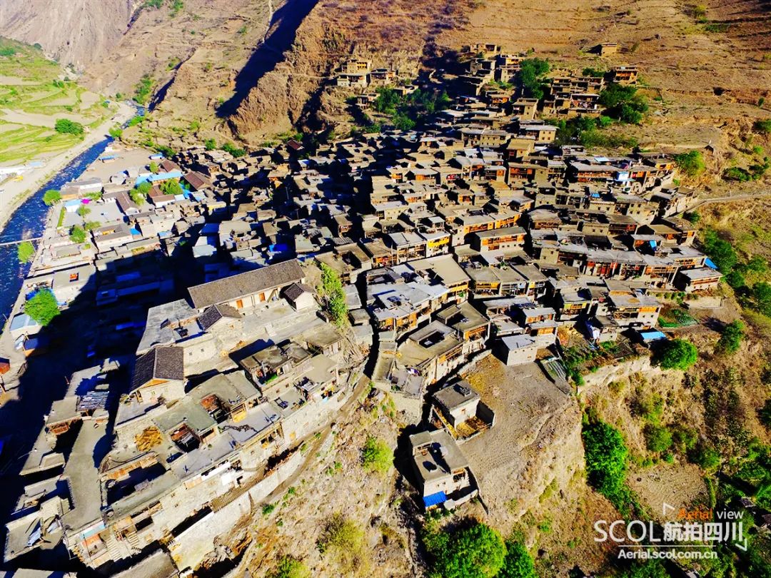 洛克徒步木里到稻城翻的是哪座山,秘境四川甘孜