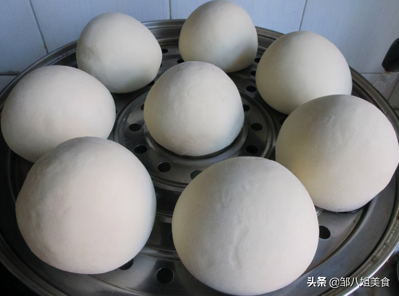 蒸馒头出现塌皮怎么解决,老面馒头怎么蒸不回缩不塌陷