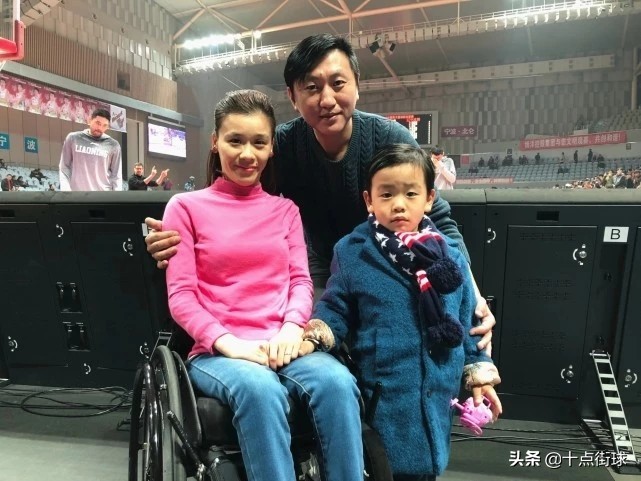 桑兰当年因伤致残得到多少赔偿,冠军桑兰高位截瘫17年是谁导致