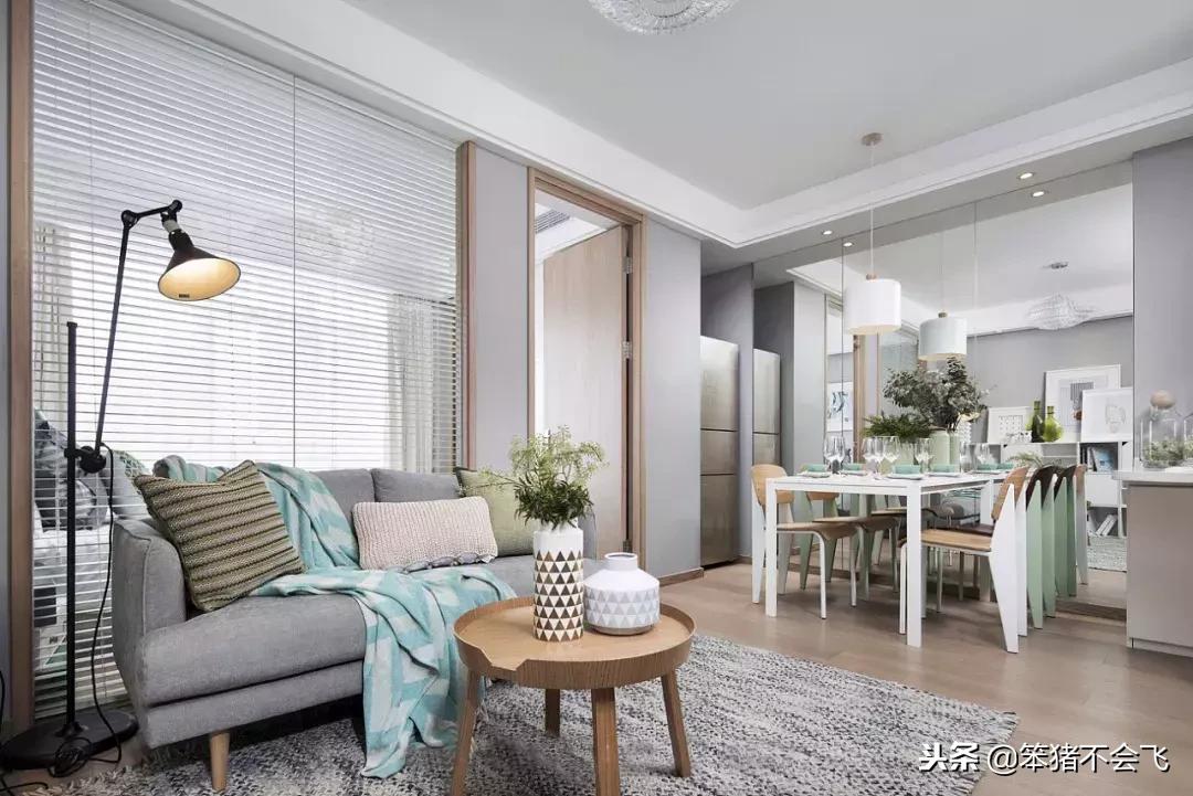 长方形客厅隔出一个小卧室效果图,客厅隔出一个卧室又不影响采光