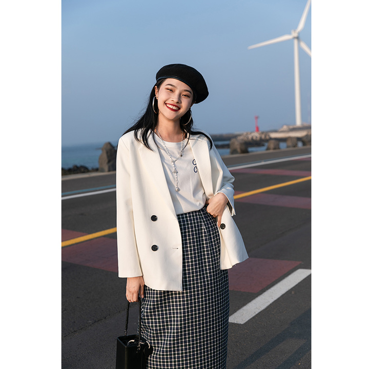 适合二十岁女生的轻奢品牌,适合年轻人的轻奢品牌