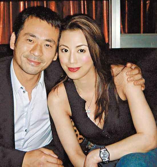 身价百亿的周焯华：风流情史数不尽，一妻一妾太潇洒