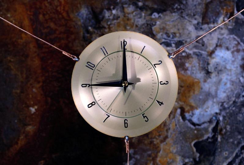 钟表文化起源与室内装饰发展