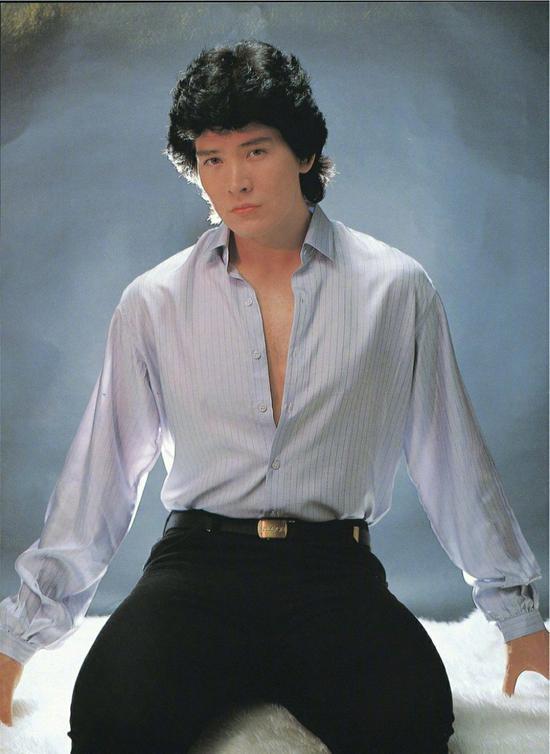 12岁的费翔现在怎么样了,62岁费翔现身状态