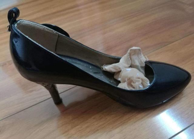 鞋臭能暴晒吗,雨淋鞋臭能自己去除吗