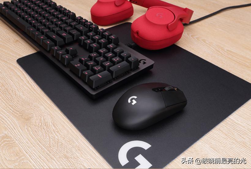 现在主流游戏鼠标键盘耳机,平民游戏键盘鼠标耳机套装推荐