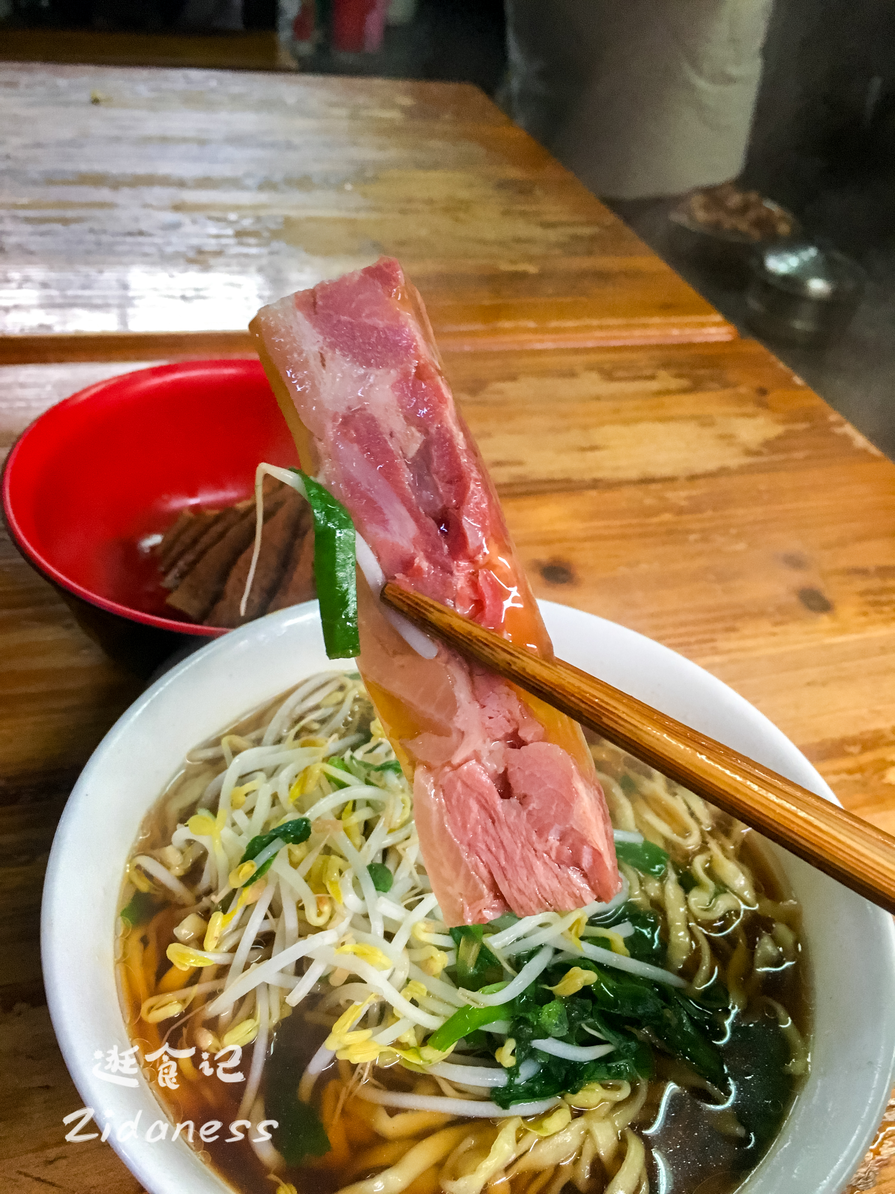 镇江西津渡锅盖面央视采访,外地人怎么评价镇江锅盖面