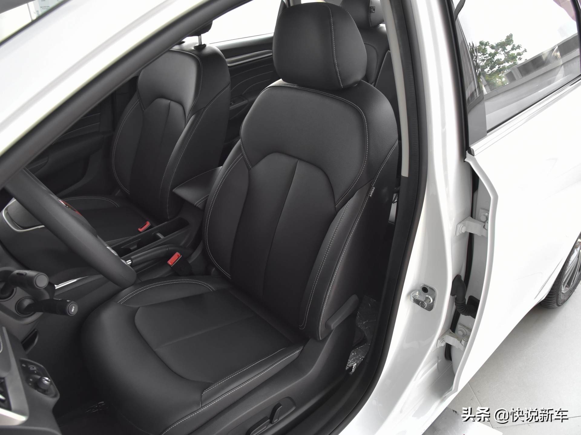 一款非常好开的家用车荣威i6,最新款荣威i6配置