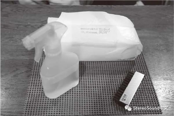 新宿,一位日本唱片店主的模拟生活