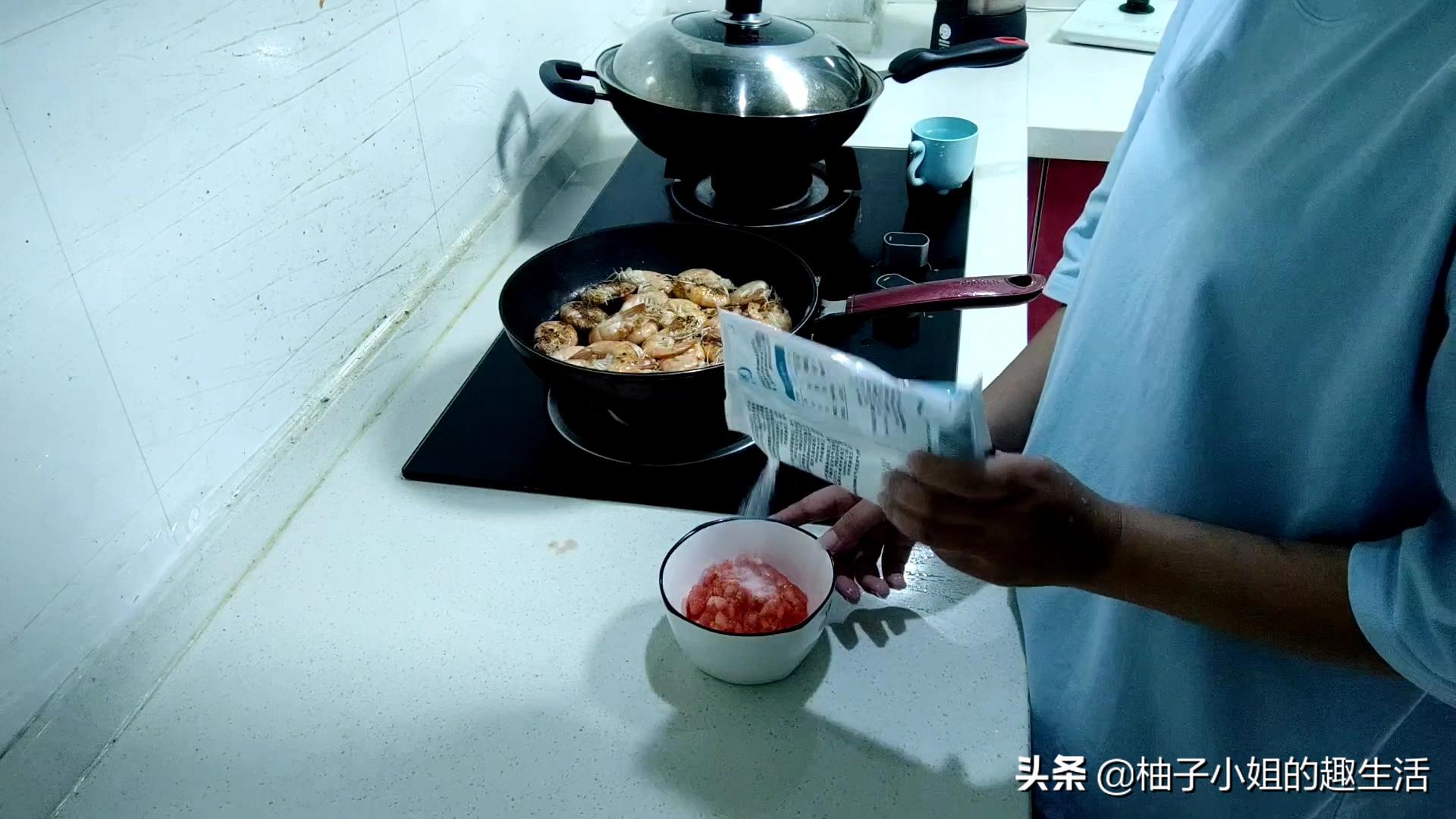 番茄油焖大虾最正宗做法,油焖大虾的最正确的做法