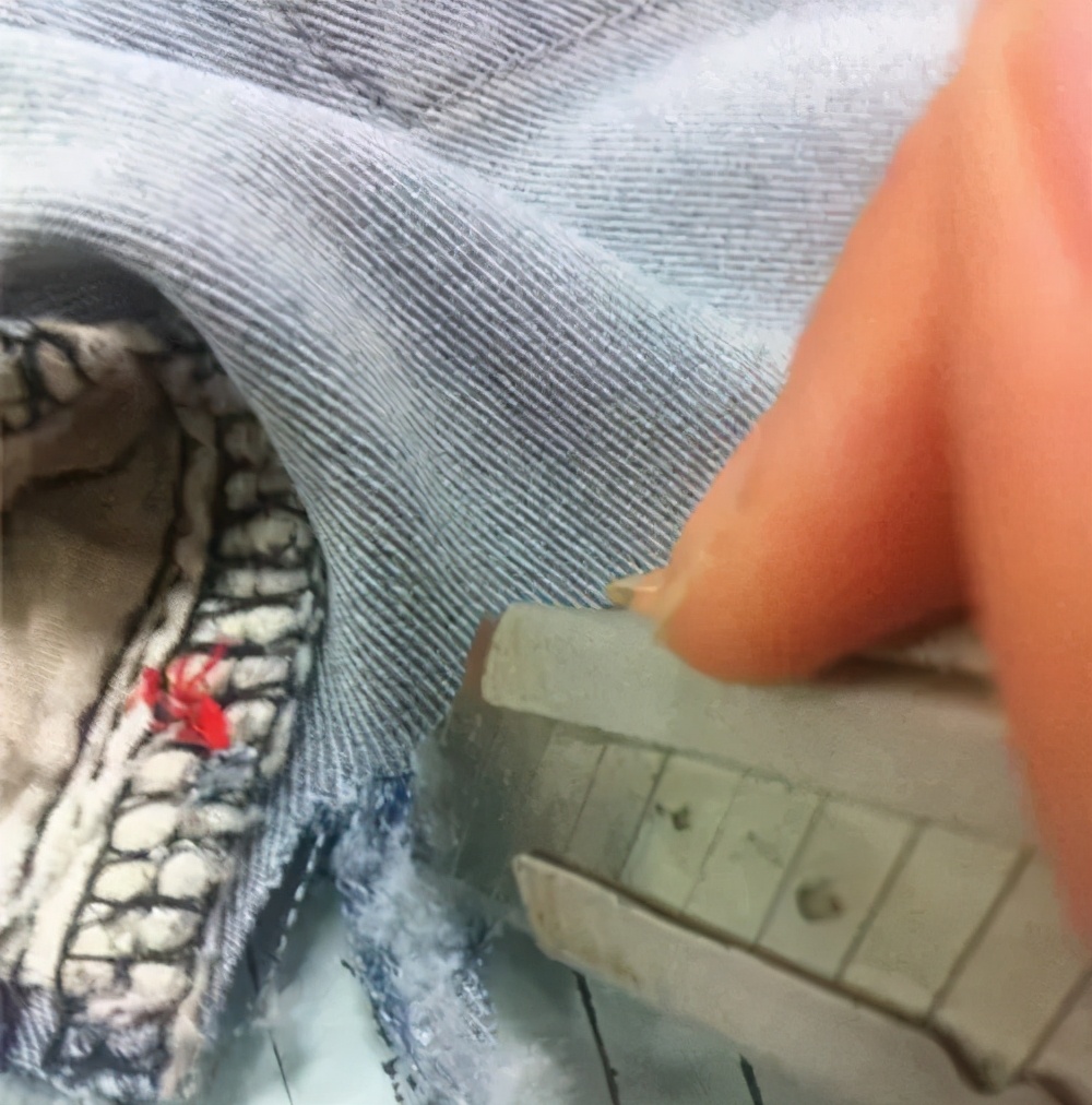 旧牛仔裤怎样改造流苏,家里面的废牛仔裤旧布料利用