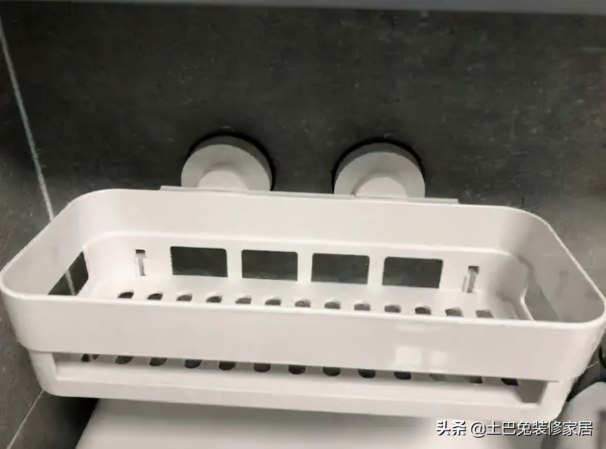 刚装修完的卫生间，被一堆网红神器给毁了