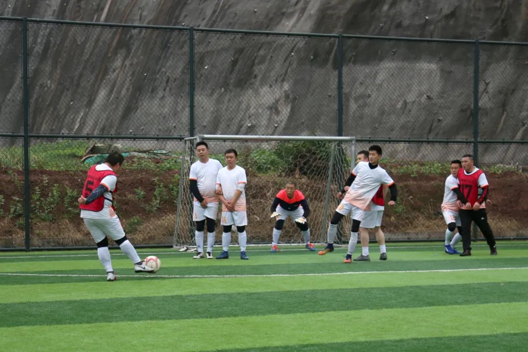 【我们的节日】场上比拼喜迎首个警察节场下布控推进反诈新常态