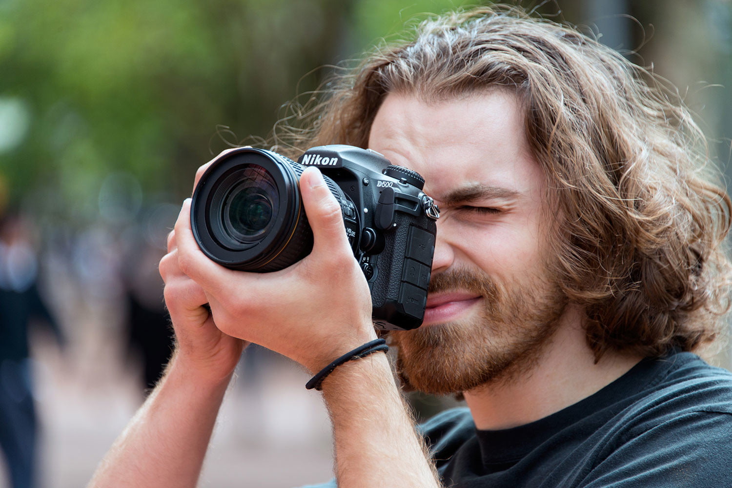 尼康将全面改进内存卡提升拍摄性能