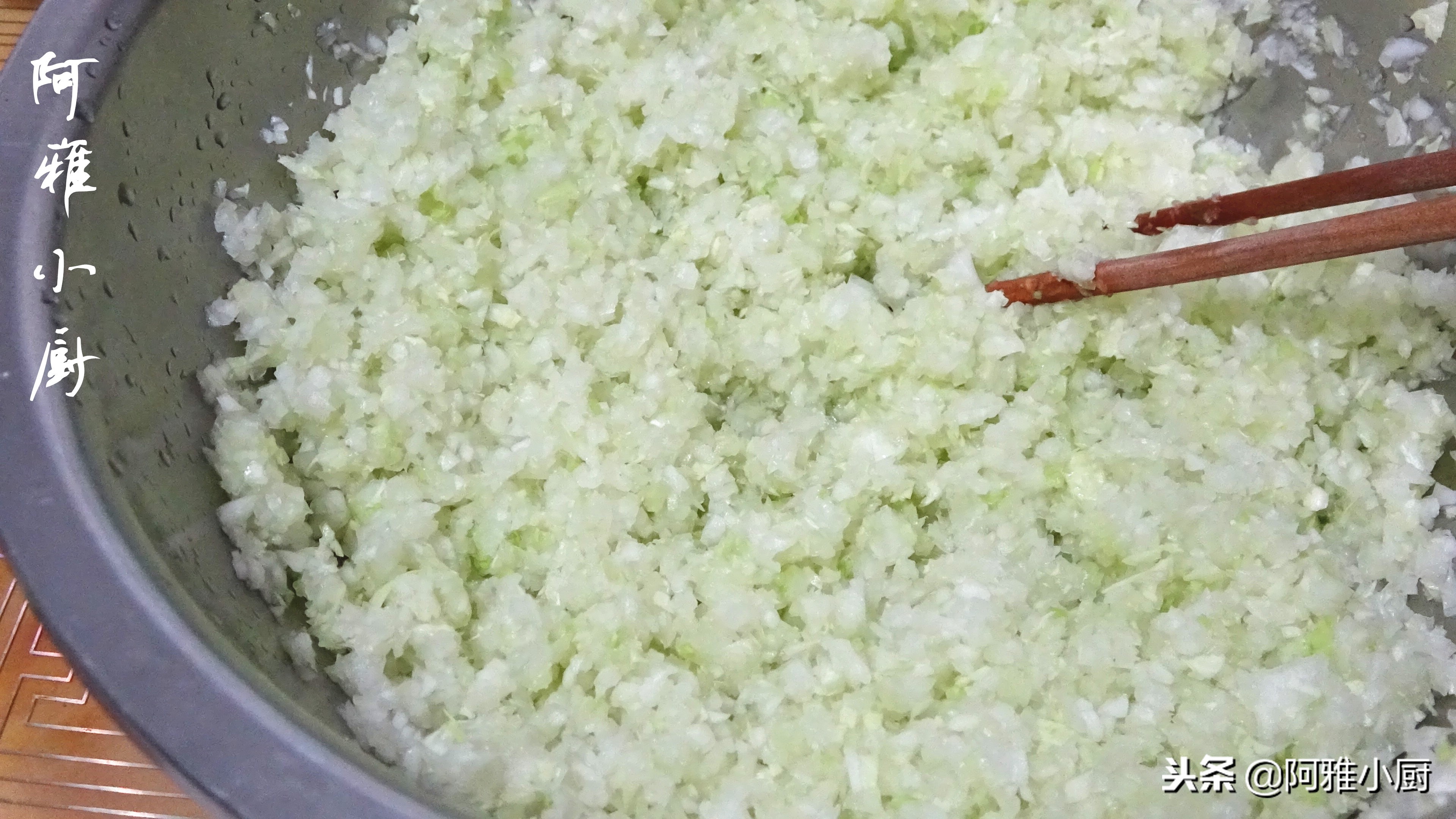 包饺子的小技巧你学会几个,教你学会包饺子最简单的饺子包法