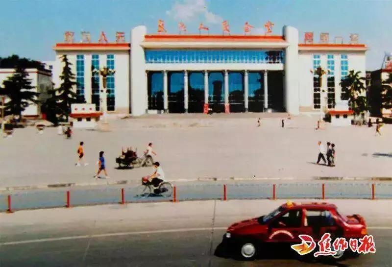 焦作东方红人民广场,东方红广场焦作