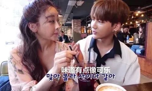 44岁女星和18岁老公离婚,女人和小18岁的男孩谈恋爱