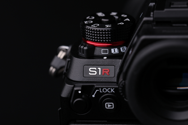 松下全画幅s1r,松下全幅无反s1r拆解