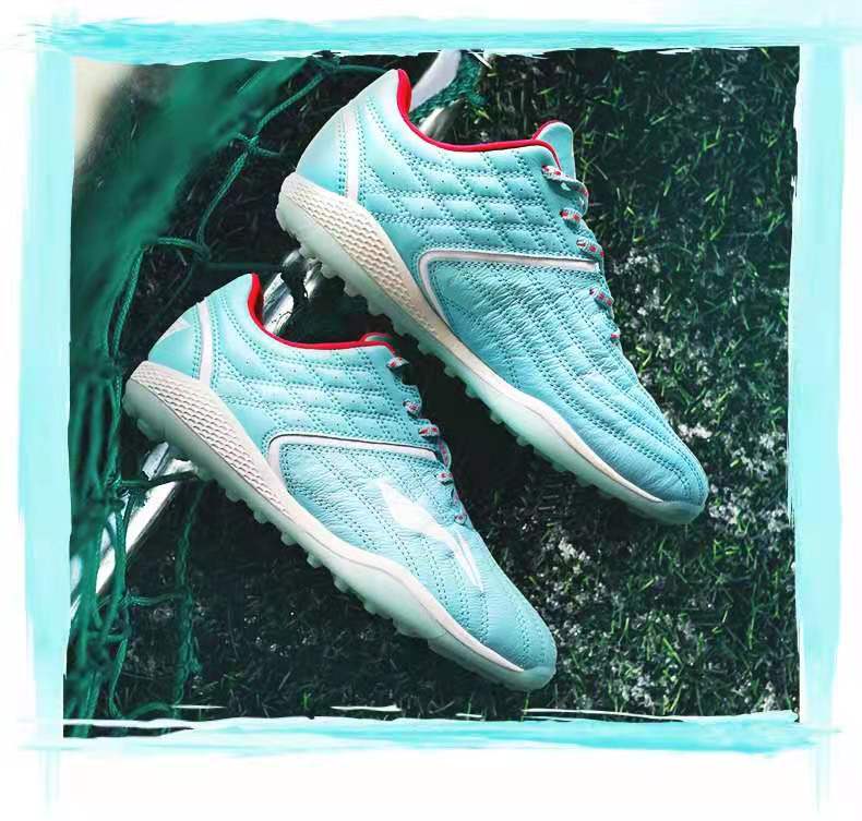 国产运动鞋和阿迪耐克差距,阿迪达斯耐克彪马足球鞋