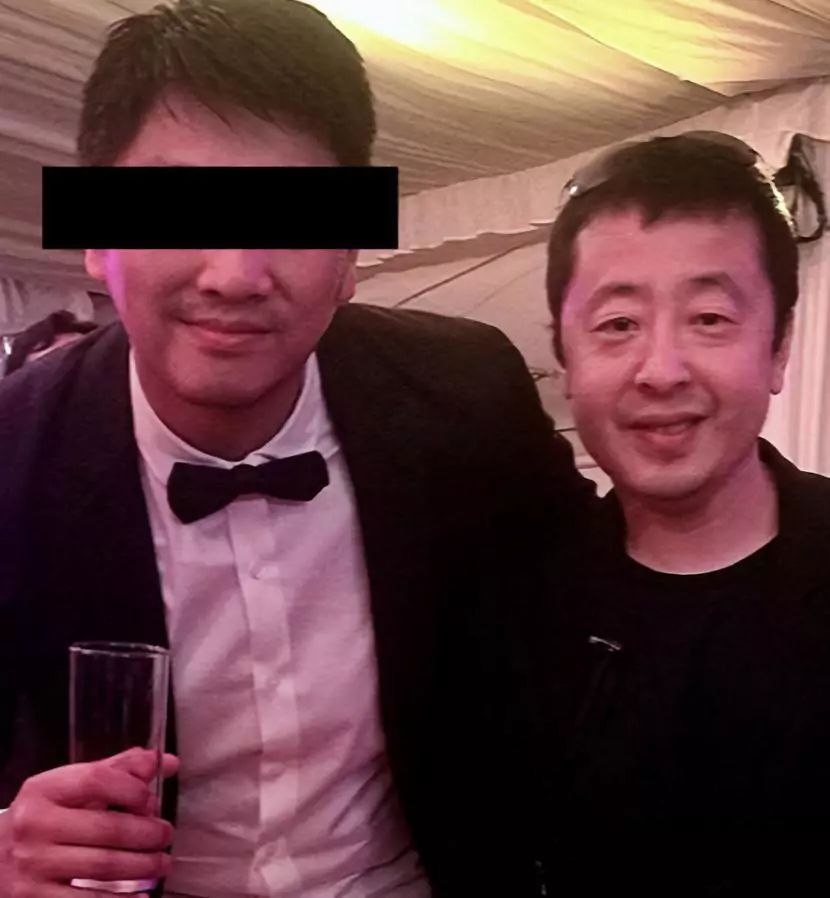 “我，4000万院线电影总导演，入围戛纳，如今在卖火锅底料！”