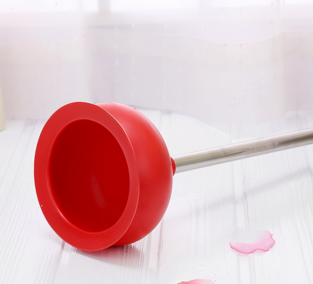 卫生间这6种常用品，早该淘汰掉，换成“高级货”