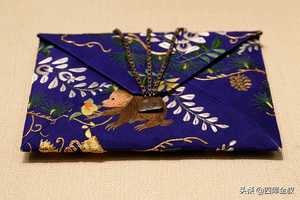 日本江户时代上层社会的冠饰风格,18世纪日本江户盛行配饰