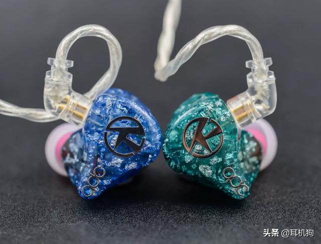 想让你的男朋友戒掉发烧耳机不难！请放下那个古驰包，让我来