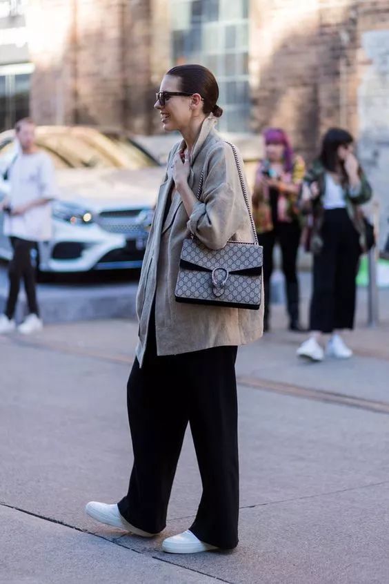 长款裤搭配什么鞋子好看,如何根据裤长搭配鞋子穿