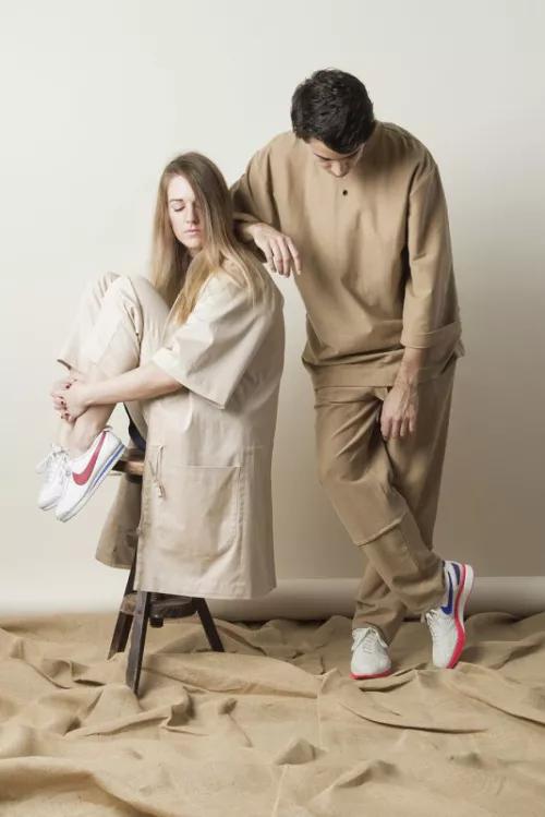 supreme联名日系闪电潮牌,潮牌supreme哪些是真的