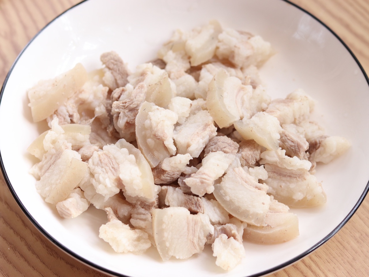 土豆五花肉焖饭的做法,土豆胡萝卜五花肉焖饭的做法