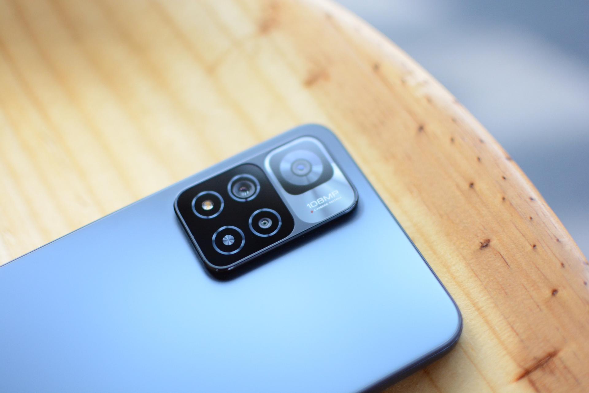 苹果华为小米建议买哪款手机,2021苹果华为小米哪个手机最好用