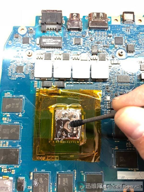 外星人笔记本17r4换显卡,外星人笔记本17r4如何优化配置