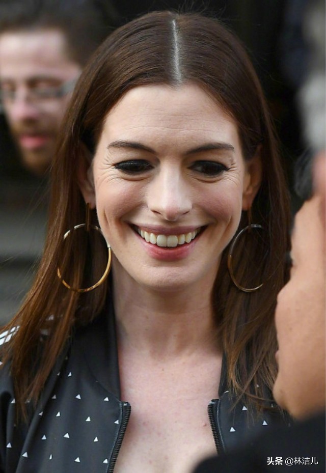 36岁的张钧甯“冻龄”人设不保?眼纹遮不住,周迅也有这个问题?