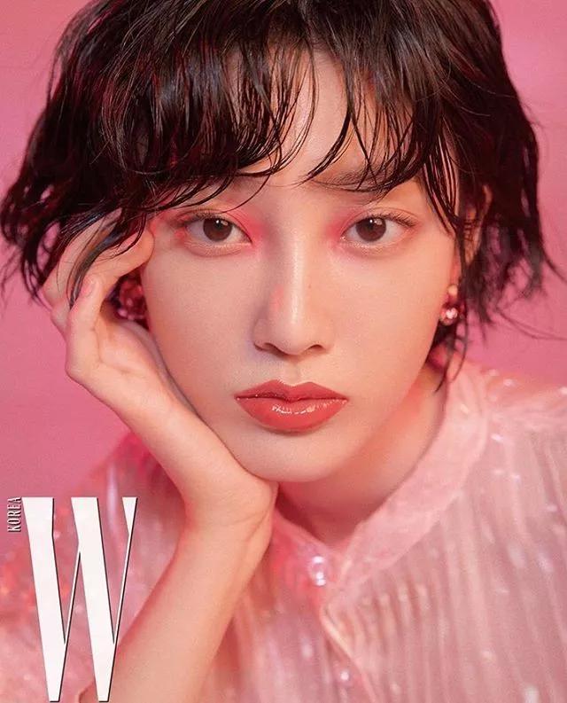 韩国短发漂亮的女星,韩国三大女神级电影演员短发