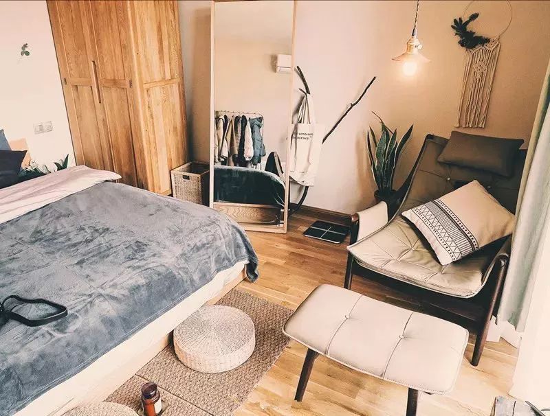 不当环球小姐，她跑到深山，种菜、调香，过上佛系人生