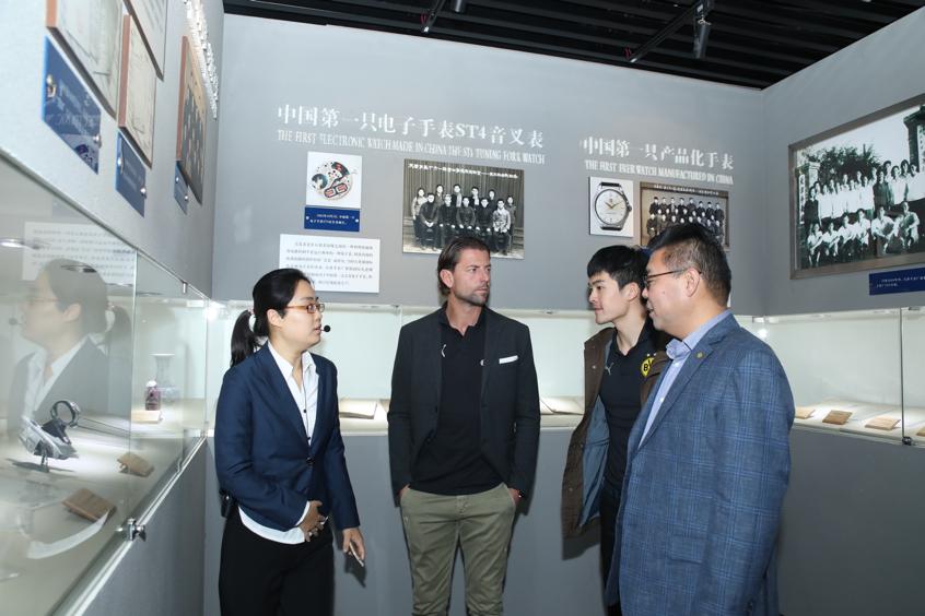 直击“多特黄黑”发布会现场，限量版球迷纪念腕表引爆全场