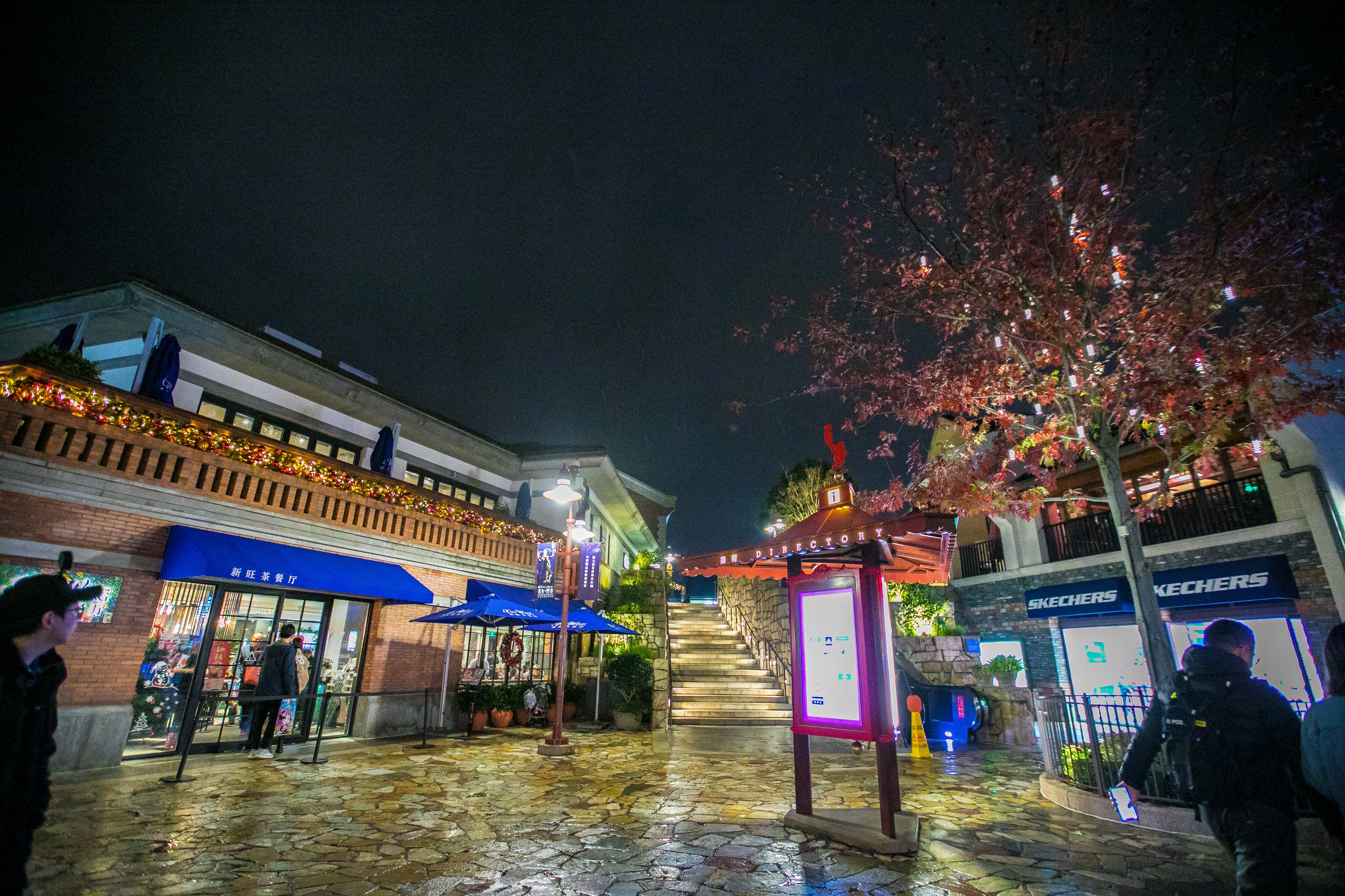 去上海迪士尼住哪儿性价比高,上海迪士尼住宿游玩攻略