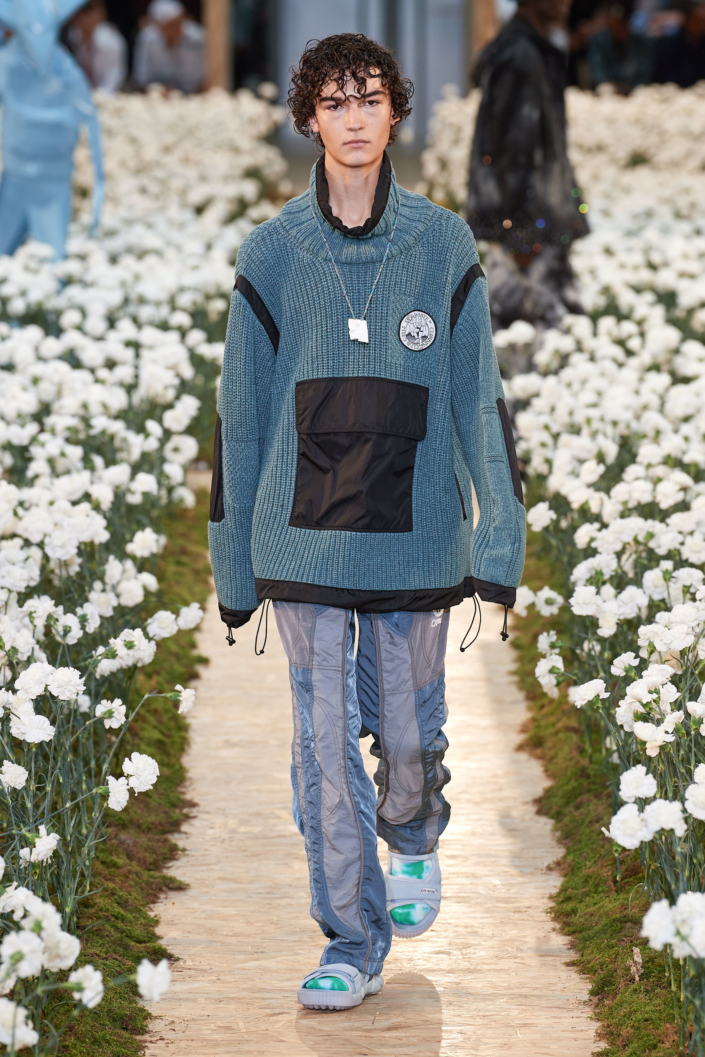 释出一双匹配GD联名AF1级别的鞋，我打赌它只出现在别人的鞋柜里