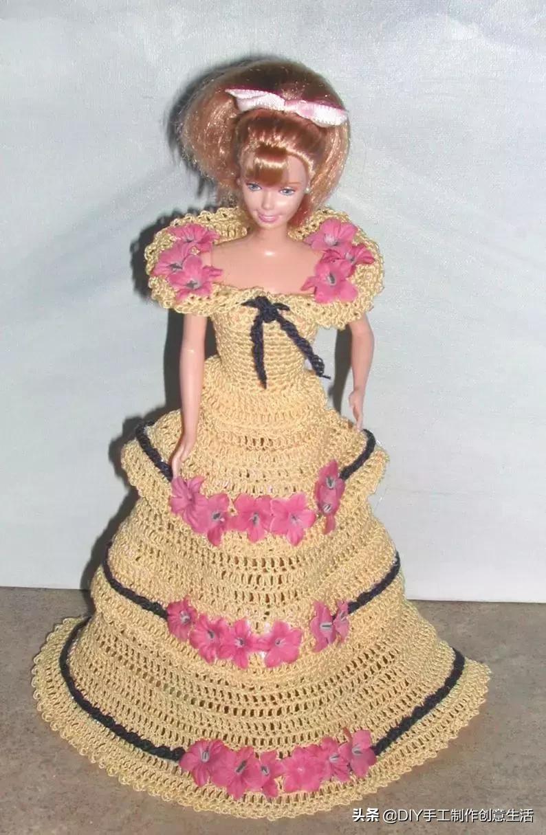 娃娃的衣服怎么钩简单,钩最简单的娃娃衣服教程