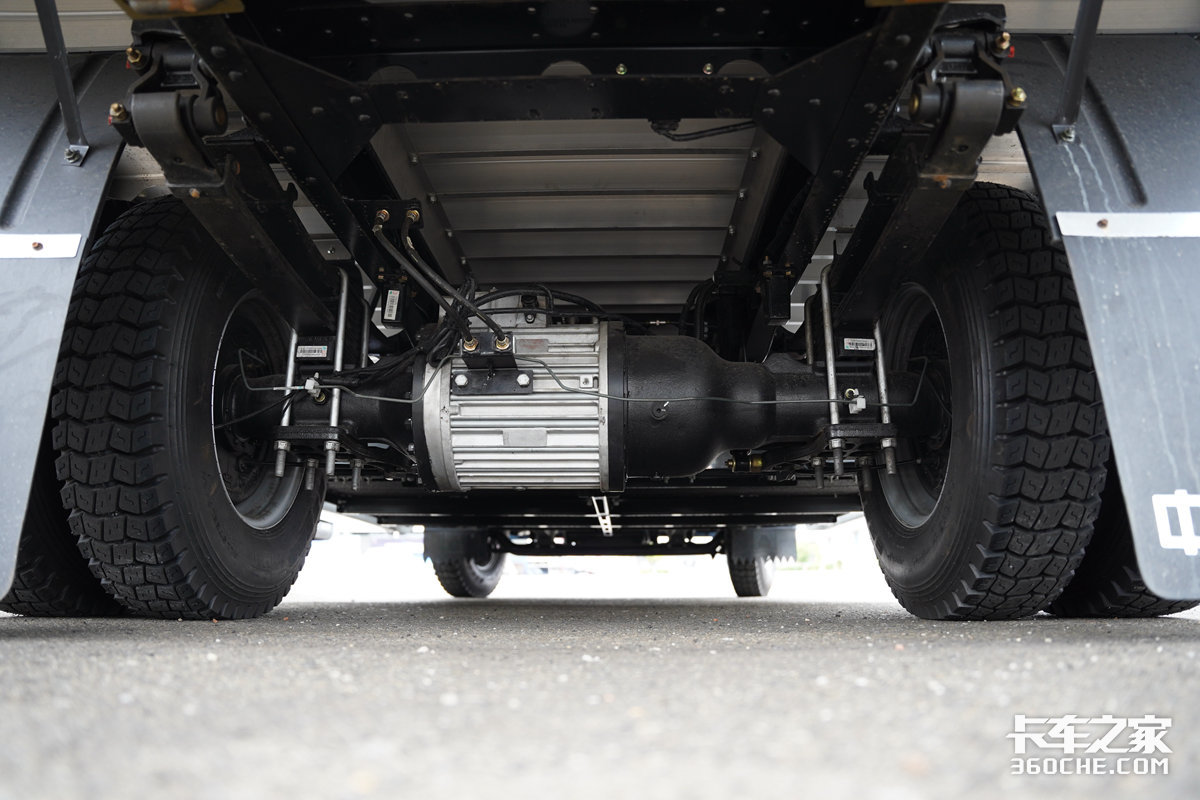 出道即是黑马！前晨EC1新能源轻卡靠的是什么？