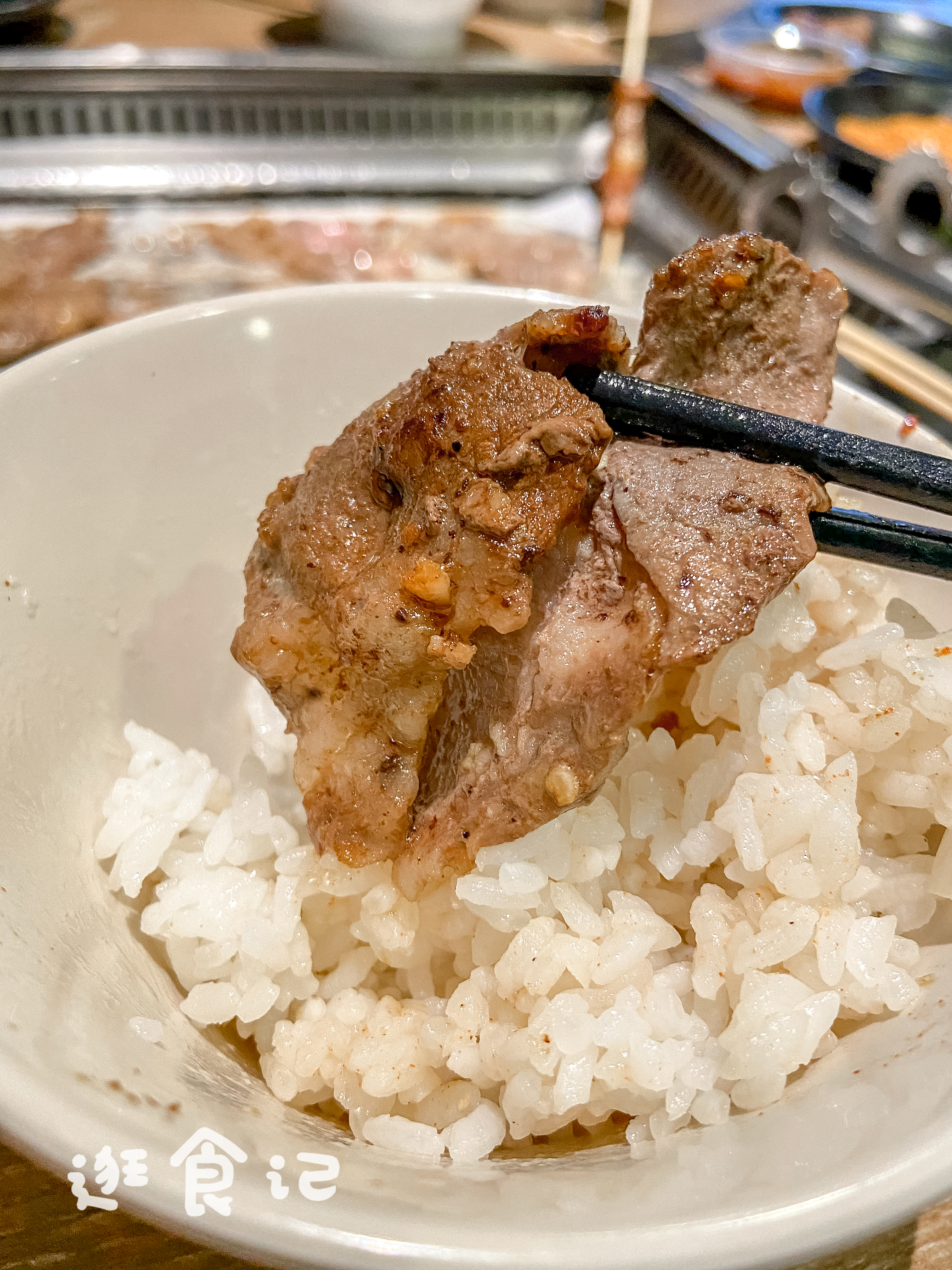 新石器烤肉特色,过气网红餐饮现状