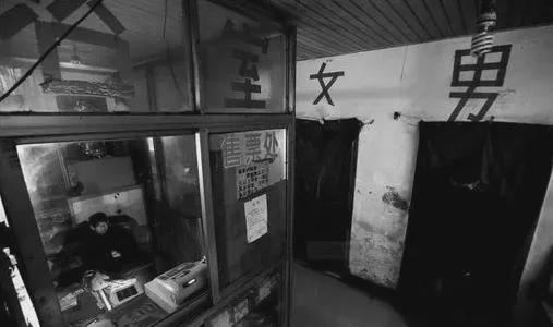 为什么中国踢足球的小孩太少了,为什么中国足球人口少