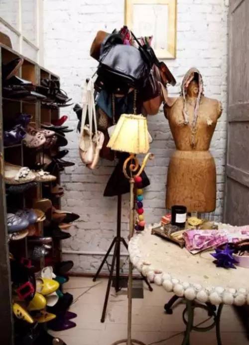 维密破产后的变化,维密英国公司破产维密秀还有吗