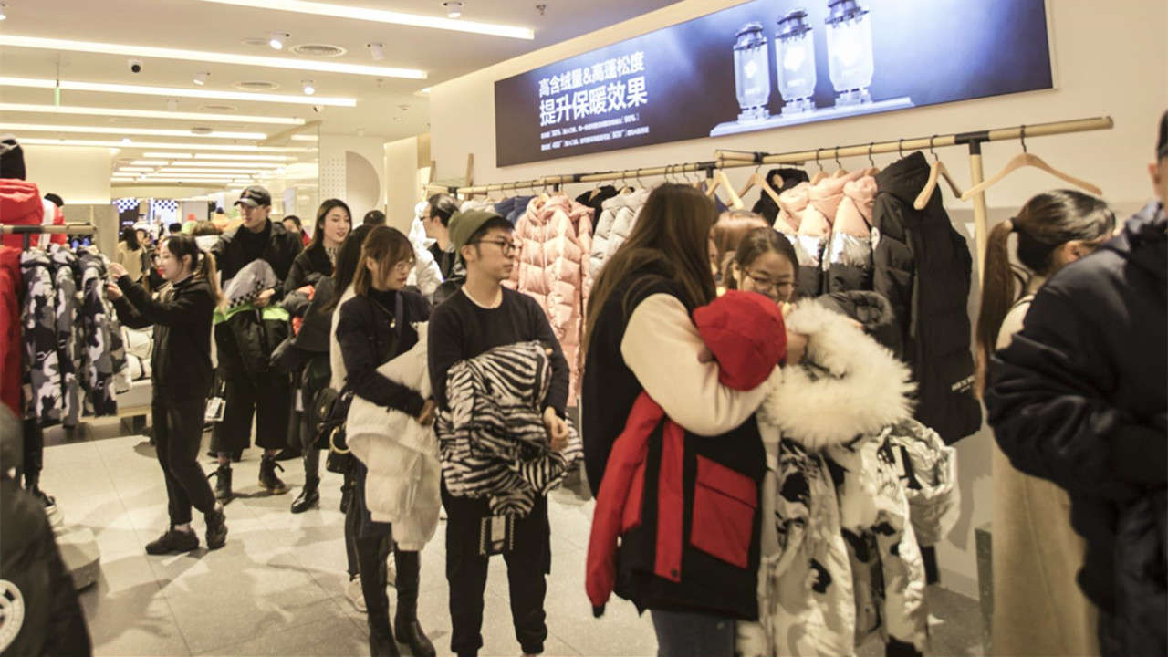 波司登网红羽绒服,刷屏海外的神仙波司登