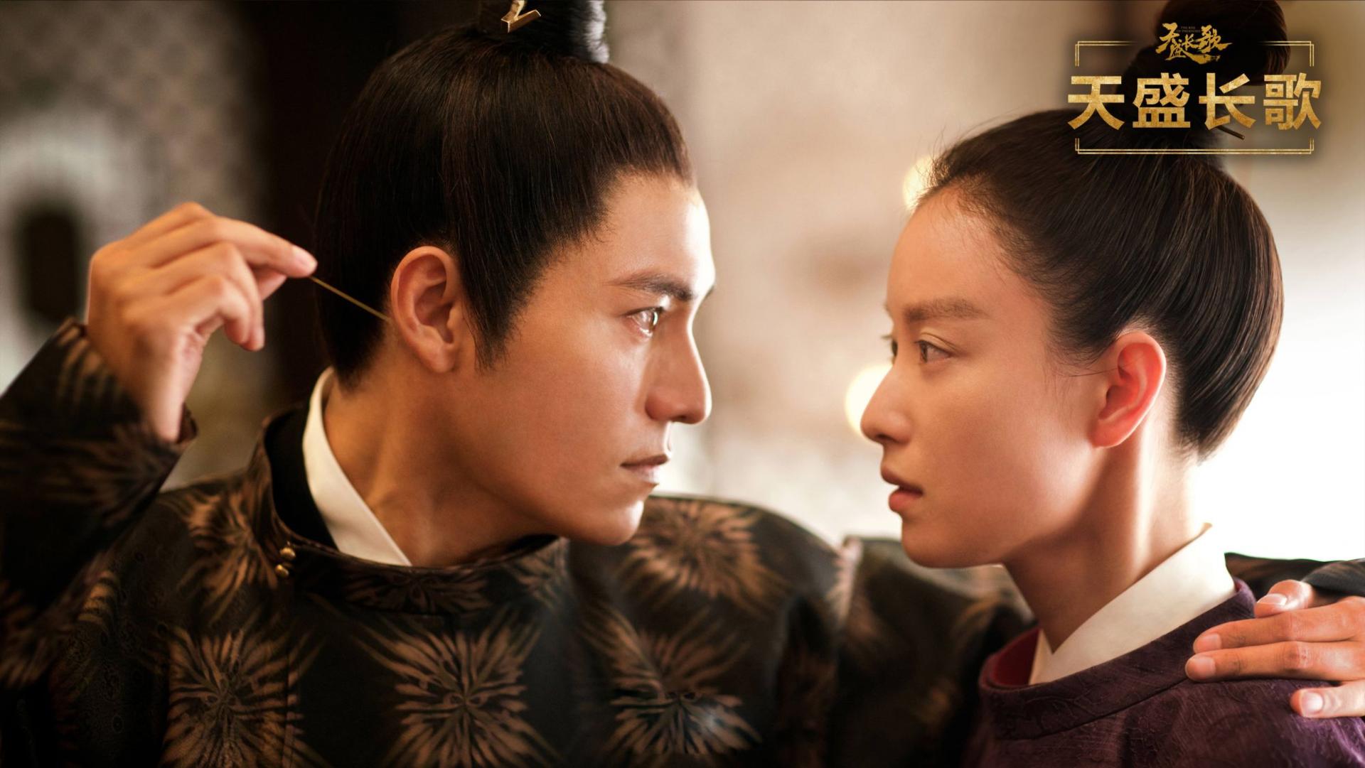 鹿晗大制作“扑街”，《锦衣之下》穷却收视口碑双收，何为原因？