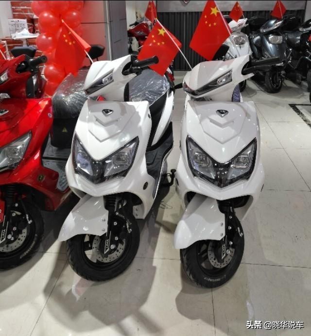 1200w碟刹电机,耐用性和口碑最好的赛道版电摩