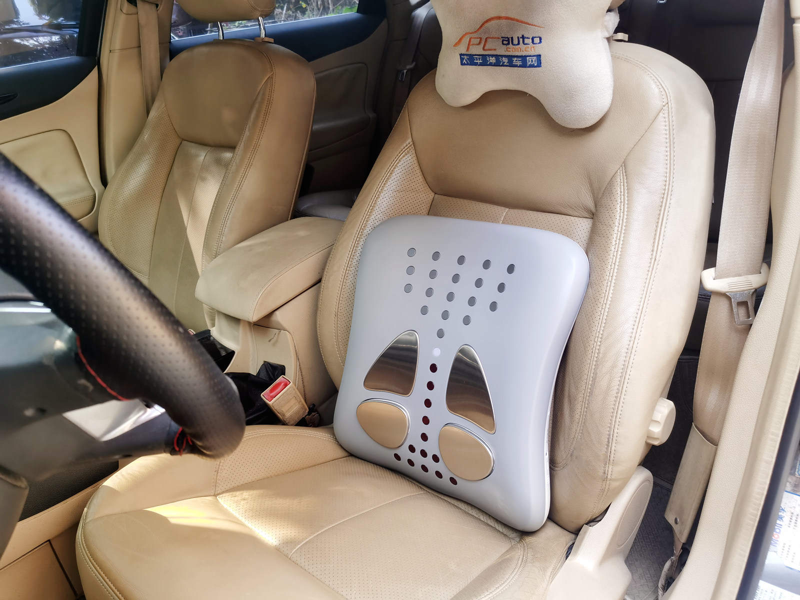 电动腰椎按摩器倍轻松,腰椎拉伸智能按摩器