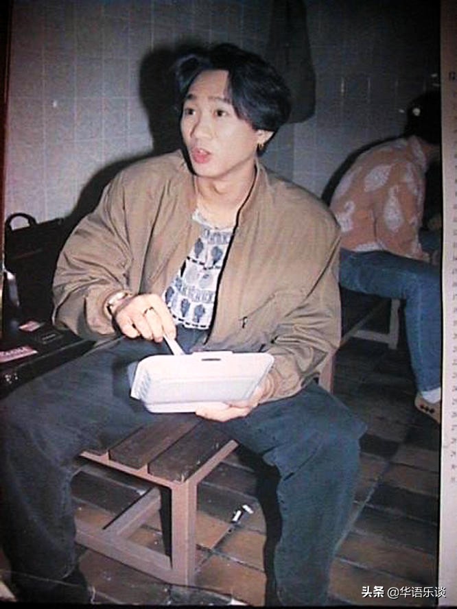 beyond成员现场演唱不同风格,beyond成员作品