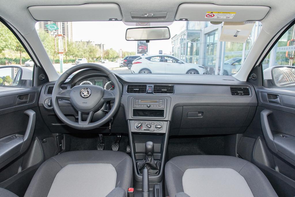 关于20款斯柯达昕锐评价,斯柯达昕锐自动挡车油耗多少