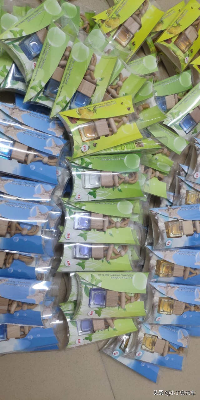 老车车内异味用什么香水好,汽车异味用什么香水最好